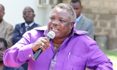Atwoli Urges Politicians To Work With Ruto