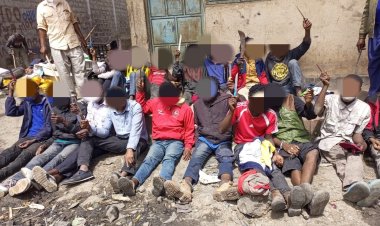 Police Arrest 16 Nairobi Muggers, Recover Toy Gun, 37 Knives