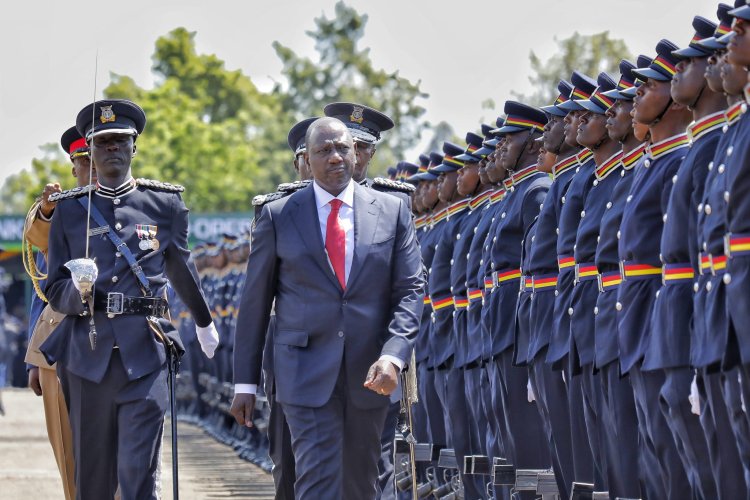 Ruto Explains Why Police Officers Are Getting Uniforms For Free