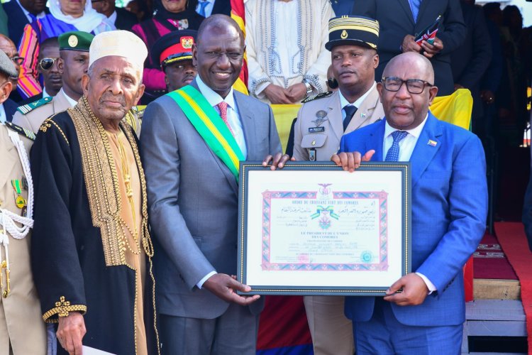 Ruto Given Highest Award In Comoros