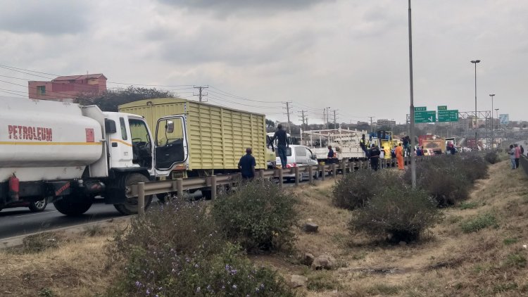 Protestors Block Outering Road After Police Shoot Dead Man In Failed Operation