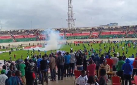 Police Teargas Fans At Nyayo Stadium After Mashemeji Derby