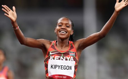 Faith Kipyegon Breaks Her Own World Record