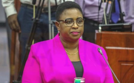Aisha Jumwa Heckled By Youth After Hinting At Cabinet Reappointment [VIDEO]