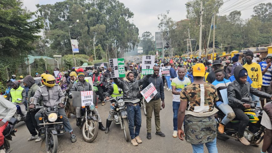 Pro-Govt Protesters On Boda Bodas Take To Nairobi Streets [PHOTOS]