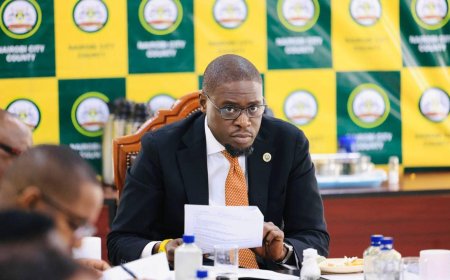 Sakaja Warns Of Crackdown On Hawkers Selling Goods On New Nairobi CBD Walkways