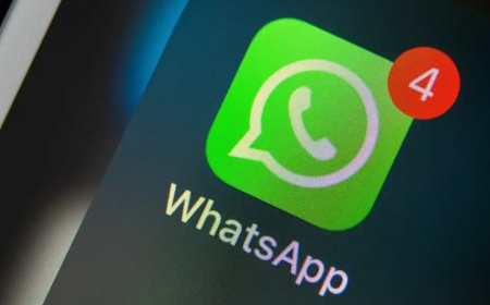WhatsApp To Introduce Advertisements & Subscriptions