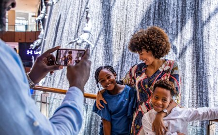 Dubai, Unwrapped: A Shopper’s Guide to Christmas and New Year in the City of Malls
